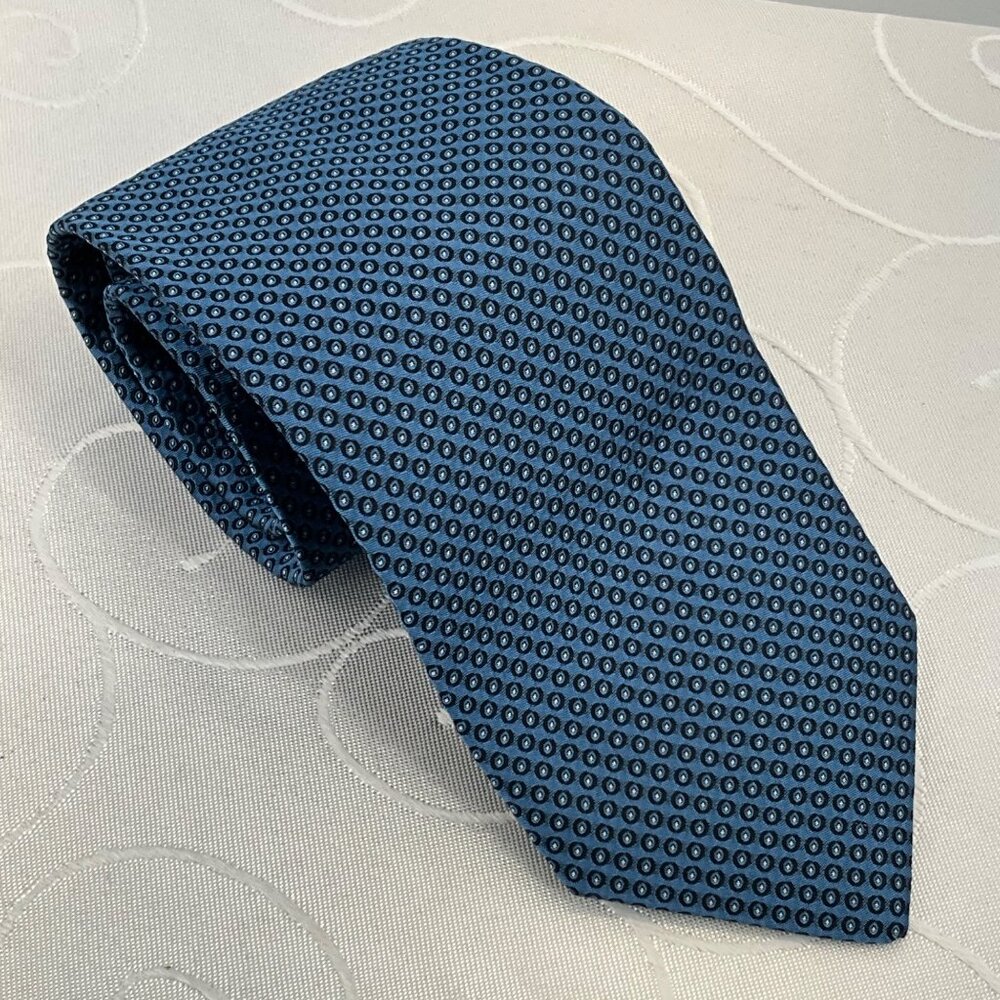 Tom James Men's Long Blue Patterned Tie 100% Silk Neckwear